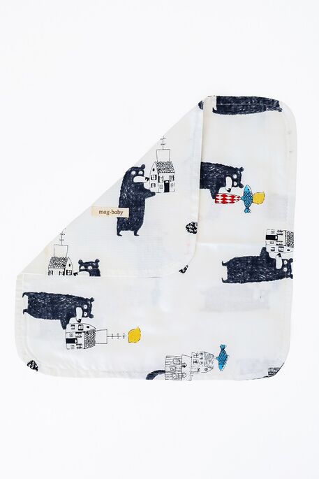 Хустинка сатинова, Ведмідь
