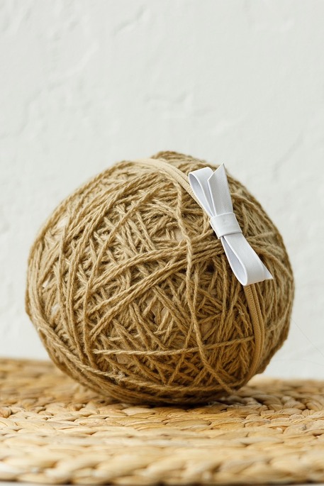 Пов'язка one size зі шкіряним бантиком, біла - фото 1