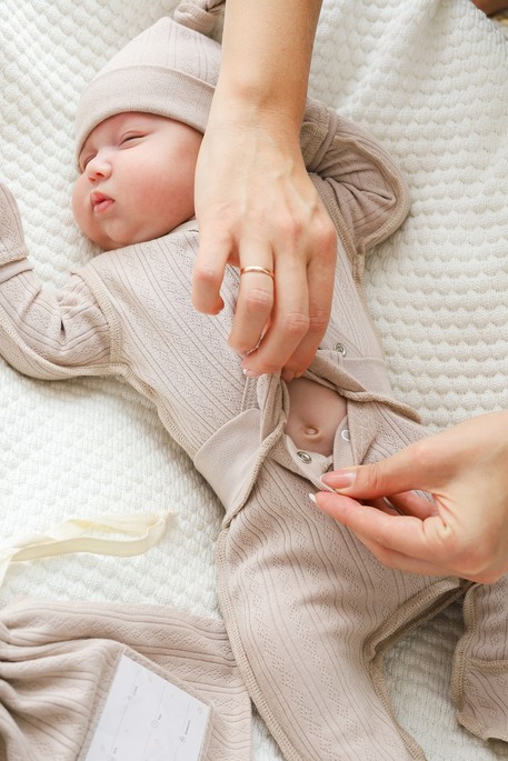 Комплект в пологовий з боді Trudy, Мокко