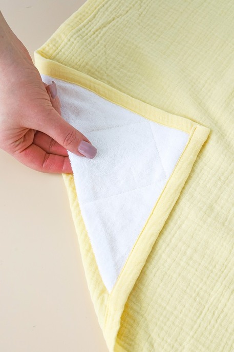 Муслиновая накидка для кормления с сумочкой чехлом, Лимонная - фото 2