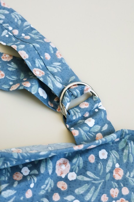 Накидка для годування з сумочкою чохлом, Квіти на синьому - фото 1