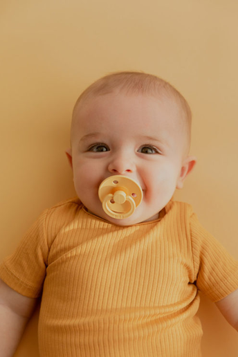 Пустушка BIBS Colour Round, Pale Butter - фото 1
