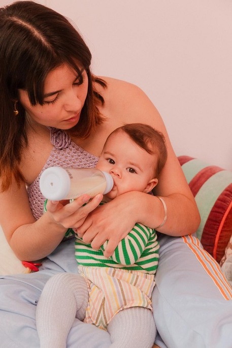 Скляна пляшечка BIBS, 240 ml, Round Silicone, Medium Flow, Ivory - фото 2