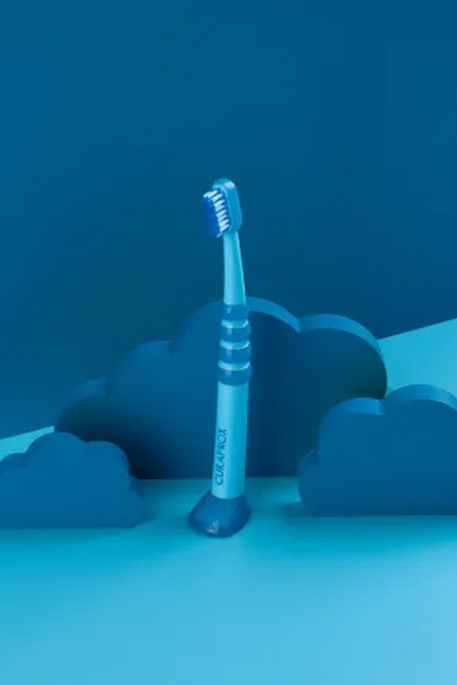 Дитяча зубна щітка Curaprox baby (0-4 роки), Синя - фото 3