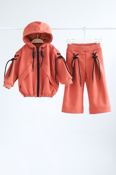 Костюм Victoria, Умбра