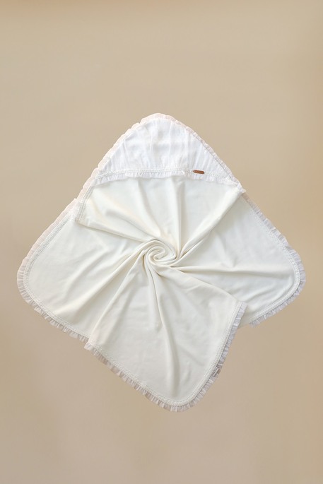 Плед на выписку и крещение с фатином Ursula, Молочный