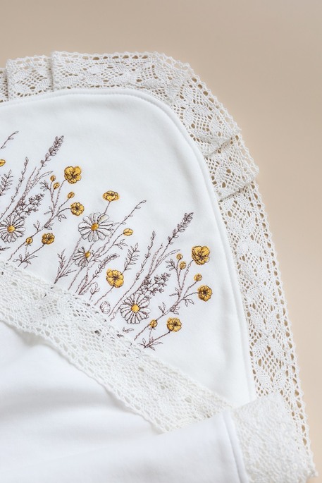 Плед на выписку и крещение Wild flowers, Молочный - фото 3