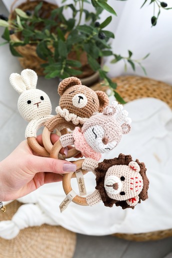 В'язаний прорізувач з дерев'яним кільцем, Bear - фото 1