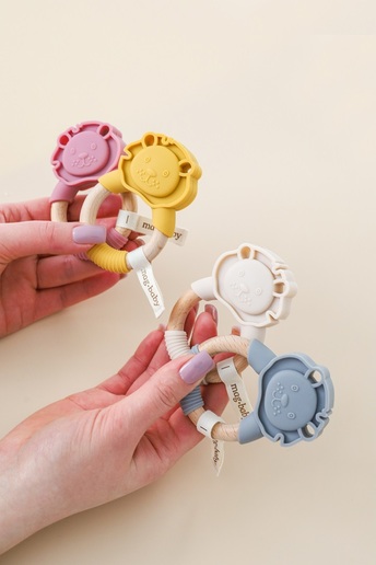 Прорезыватель с деревянным кольцом Lion, Бежевый - фото 1