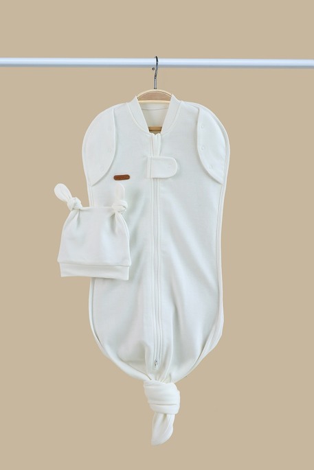 Безразмерная пеленка на молнии с шапочкой Каспер, Молочная