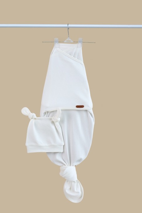 Безразмерная пеленка на липучках с шапочкой Каспер, Молочная