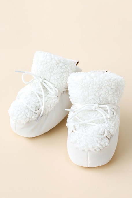 Пінетки-чобітки Buff, Молочні