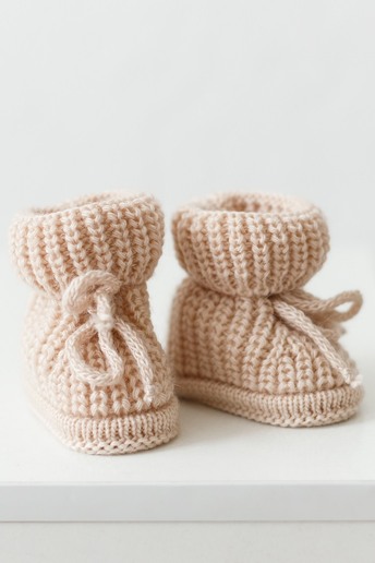 В`язані пінетки, Бежеві