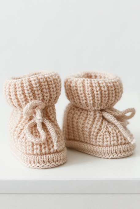 Вязаные пинетки, Бежевые