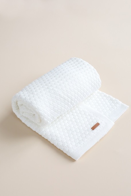 Вязаный плед Scales, Молочный