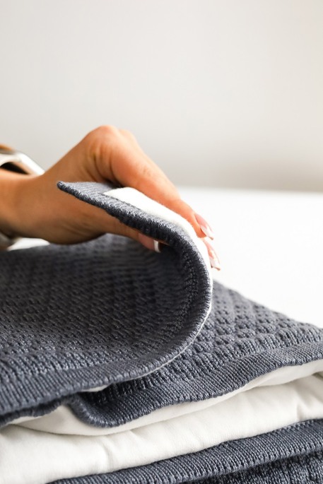 Утепленный вязаный плед Scales, Графитовый - фото 5