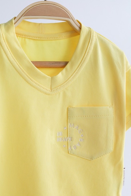 Футболка с карманом Be Brave, Желтая - фото 4
