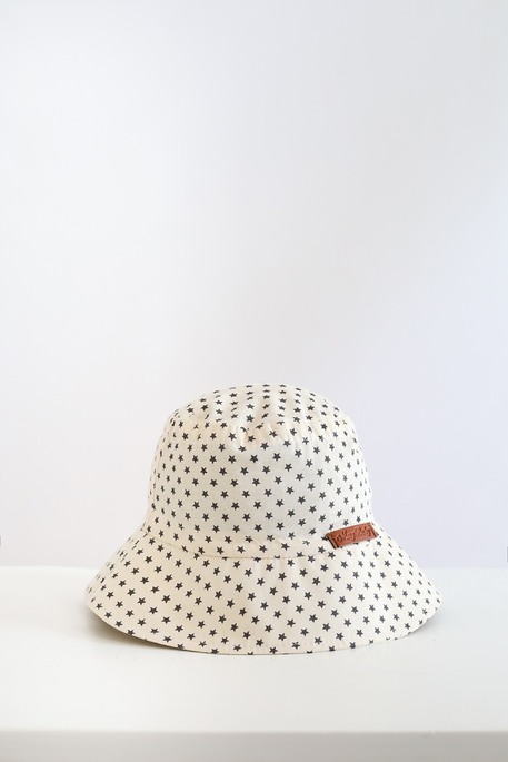 Панама Classik, Звезды на молоке